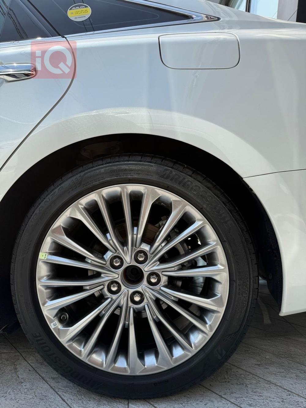 تۆیۆتا ئەڤەلۆن